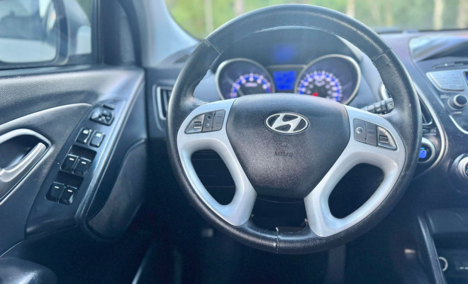 Hyundai ix35 2.0 16V 170cv 2WD/4WD Mec. 2011 Flex-9