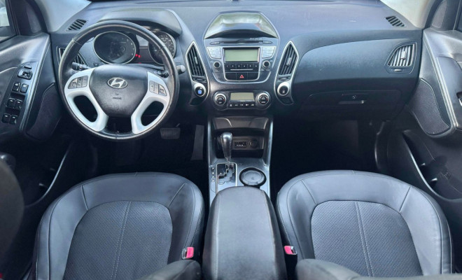 Hyundai ix35 2.0 16V 170cv 2WD/4WD Mec. 2011 Flex-6