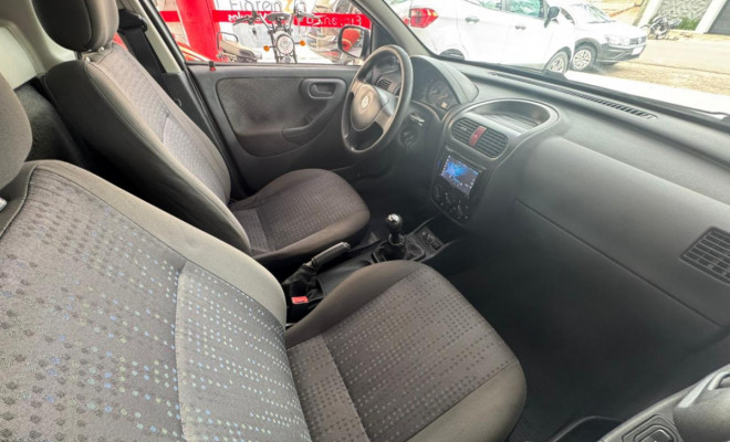 GM - Chevrolet MONTANA 1.4 8V Conquest ECONOFLEX  2p 2010 Flex-6