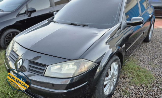Renault Megane Sedan Dynamique 2.0 16V Mec. 2007 Gasolina-0