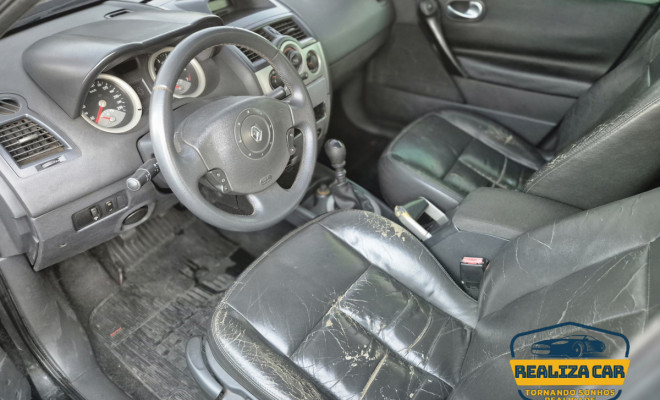 Renault Megane Sedan Dynamique 2.0 16V Mec. 2007 Gasolina-5
