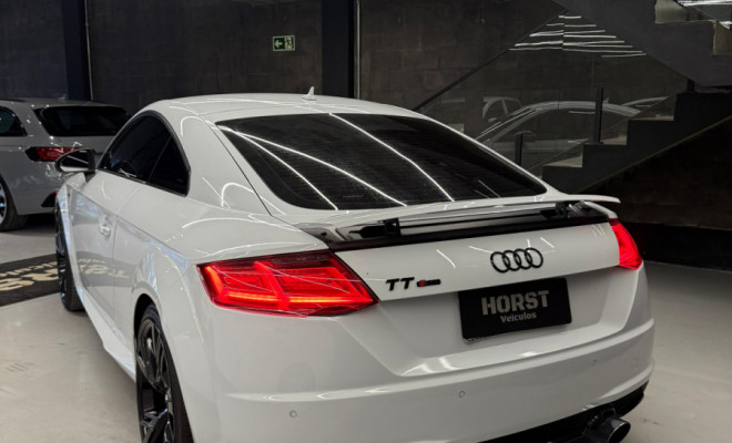 Audi TT 2.0 16v TFSI S-Tronic 2015 Gasolina-0