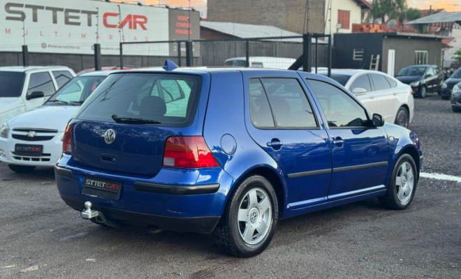 VW - VolksWagen Golf 1.6Mi/ 1.6Mi Gener./Black & Silver 2001 Gasolina-1