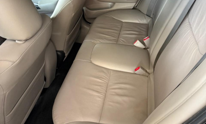 Honda Civic Sedan LXR 2.0-5