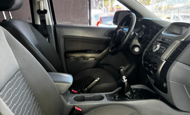 Ford Ranger XL 2.2 4x4 CD Diesel Mec. 2016 Diesel-4