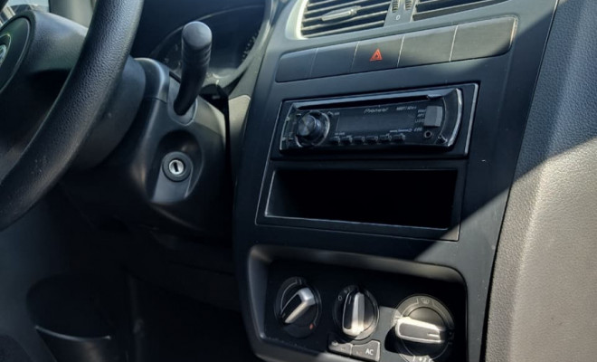VW - VolksWagen Fox 1.0 Mi Total Flex 8V 5p 2013 Flex-13