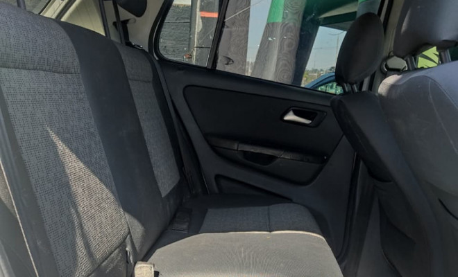 VW - VolksWagen Fox 1.0 Mi Total Flex 8V 5p 2013 Flex-9