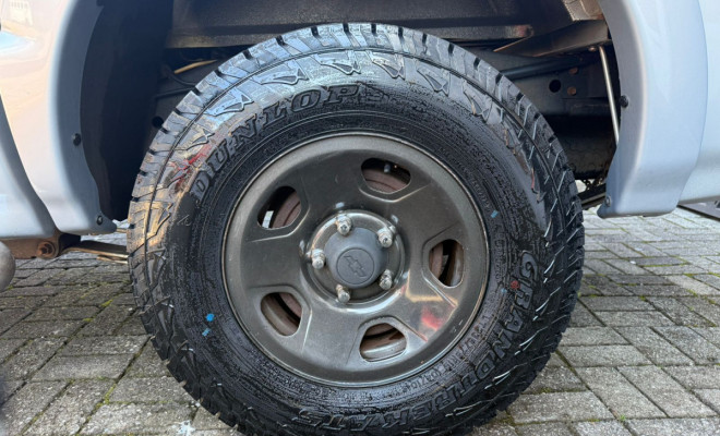 GM - Chevrolet S10 Pick-Up 2.4 MPFI 8v 128cv CD 4p 2003 Gasolina-8