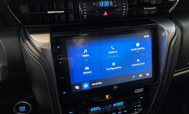 Toyota Hilux SW4 SRX Platinum 2.8 TB 4x4 7 Lugares Diesel Aut. 2025-8