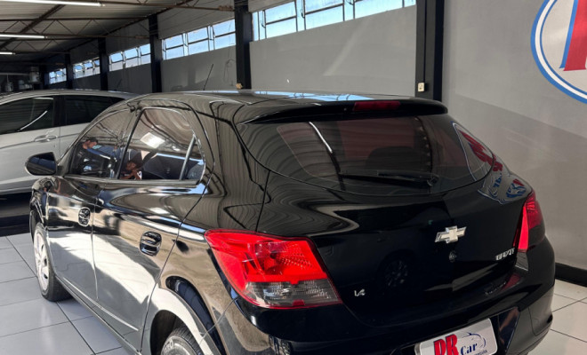 GM - Chevrolet ONIX HATCH LT 1.4 8V FlexPower 5p Mec. 2014 Flex-7