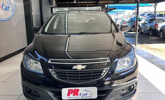 GM - Chevrolet ONIX HATCH LT 1.4 8V FlexPower 5p Mec. 2014 Flex-8