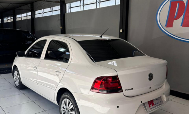 VW - VolksWagen VOYAGE 1.0/1.0 City Mi Total Flex 8V 4p 2011 Flex-6