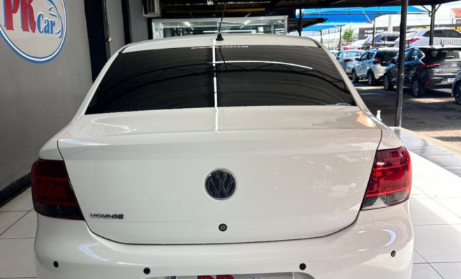 VW - VolksWagen VOYAGE 1.0/1.0 City Mi Total Flex 8V 4p 2011 Flex-7