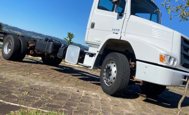 MERCEDES-BENZ Atron 1319 2p Diesel (E5) 2014-2