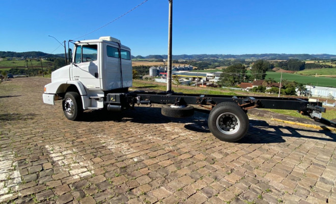 MERCEDES-BENZ Atron 1319 2p Diesel (E5) 2014-6