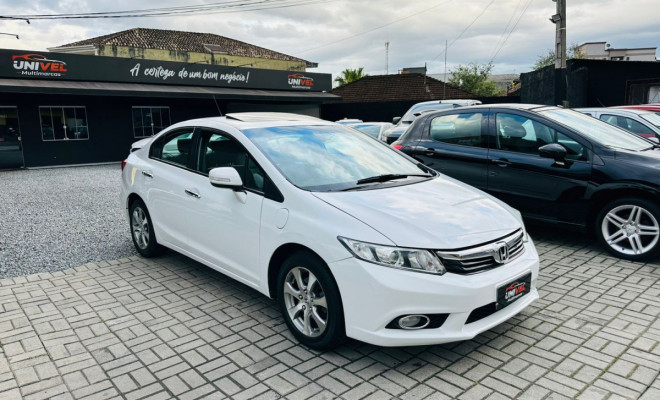 Honda Civic Sedan EXS 1.8/1.8 Flex 16V Aut. 4p 2013 Flex