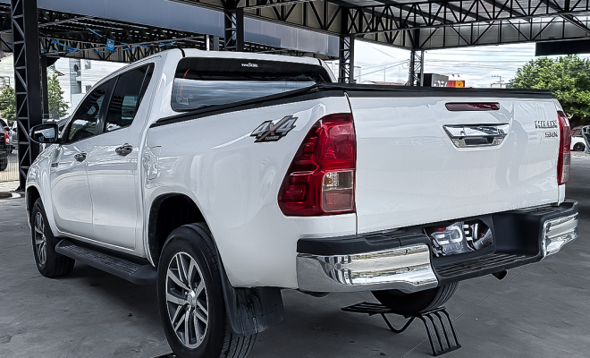 Toyota Hilux CD SRX 4x4 2.8 TDI 16V Diesel Aut. 2017 Diesel-3