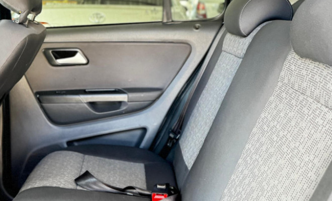 VW - VolksWagen Fox 1.6 Mi Total Flex 8V 5p 2014 Flex-5