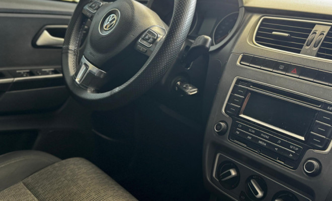 VW - VolksWagen Fox 1.6 Mi Total Flex 8V 5p 2014 Flex-3