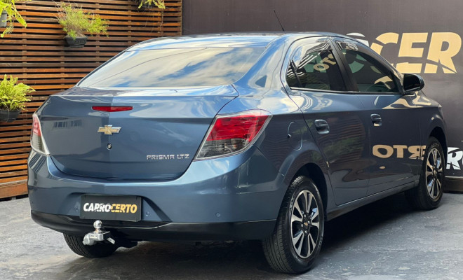 GM - Chevrolet PRISMA Sed. LTZ 1.4 2015 Flex  ÓTIMO CUSTO BENEFICIO-2