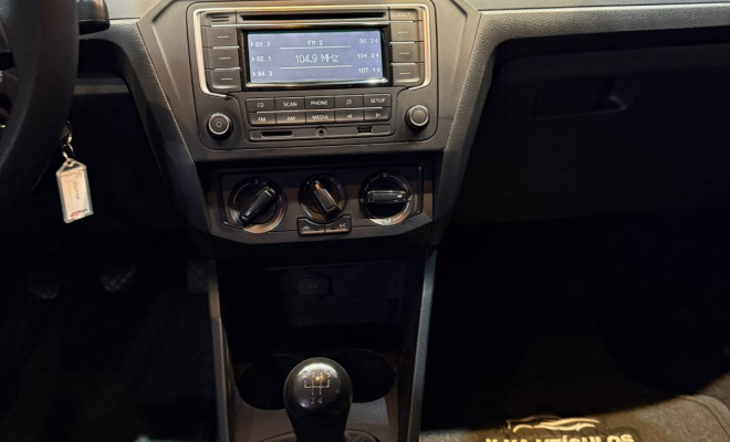 VW - VolksWagen VOYAGE 1.6 MSI Flex 8V 4p 2022 Flex-7