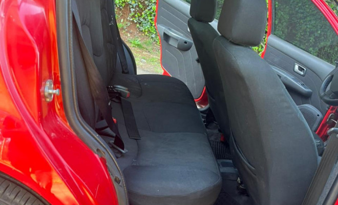 Fiat Siena EL Celeb. 1.0 mpi Fire Flex 8V 4p 2010 Flex-11