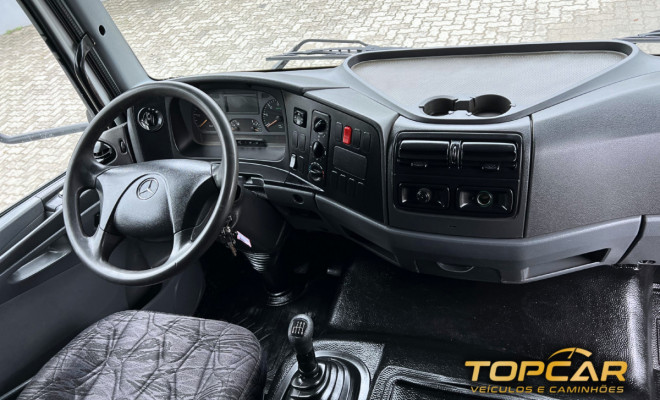 MERCEDES-BENZ Atego 2425 3-Eixos 2p (diesel) 2010 Diesel-9