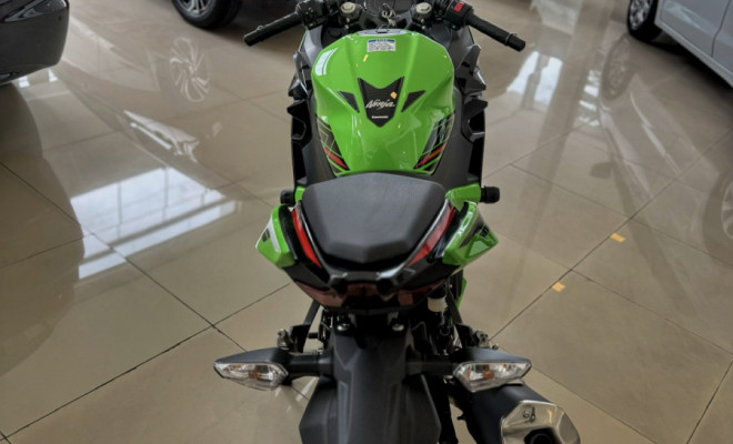 KAWASAKI NINJA 400 2023 Gasolina-1