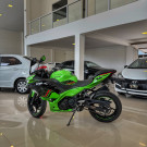 KAWASAKI NINJA 400 2023 Gasolina-3