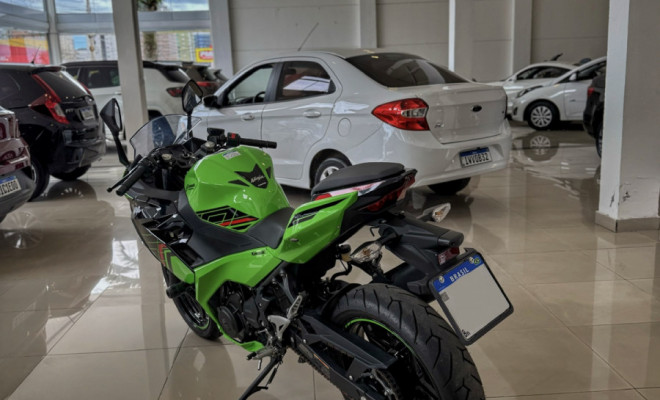 KAWASAKI NINJA 400 2023 Gasolina-0