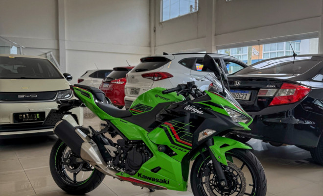 KAWASAKI NINJA 400 2023 Gasolina-2