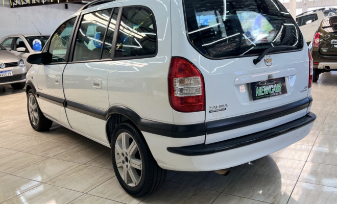 GM - Chevrolet Zafira Eleg.2.0 MPFI FlexPower 8V 5p Aut 2009 Flex-4