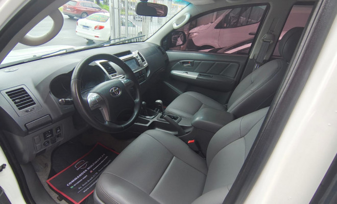 Toyota Hilux CD SRV D4-D 4x4 3.0 TDI Diesel Aut 2013 Diesel-5