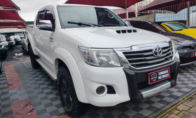 Toyota Hilux CD SRV D4-D 4x4 3.0 TDI Diesel Aut 2013 Diesel