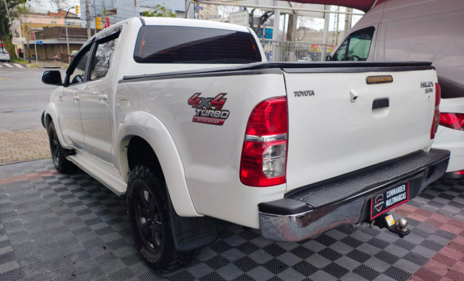 Toyota Hilux CD SRV D4-D 4x4 3.0 TDI Diesel Aut 2013 Diesel-1