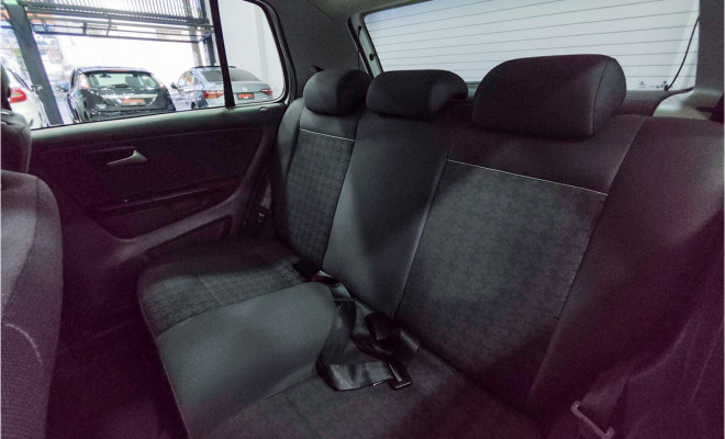 VolksWagen Fox 1.6 MSI Flex Completo-8