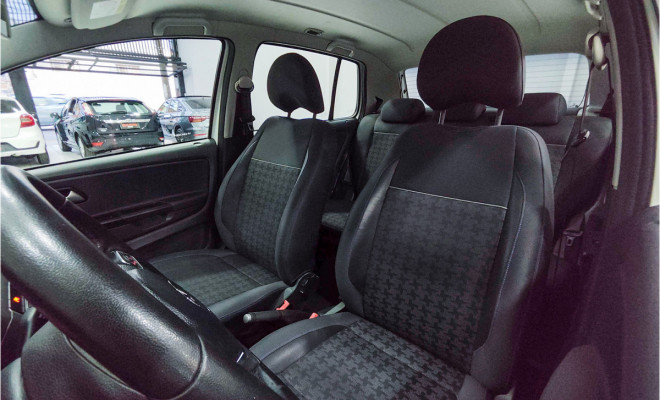 VolksWagen Fox 1.6 MSI Flex Completo-7