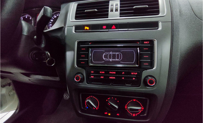 VolksWagen Fox 1.6 MSI Flex Completo-13