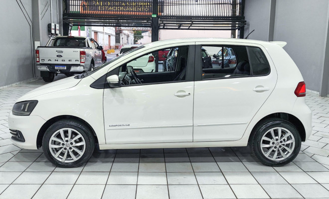 VolksWagen Fox 1.6 MSI Flex Completo-2