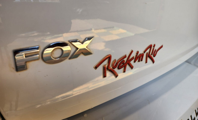 VW - VolksWagen Fox Rock in Rio 1.6 Mi Total Flex 8V 5p 2012 Flex-10