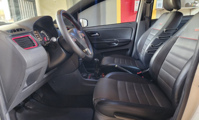 VW - VolksWagen Fox Rock in Rio 1.6 Mi Total Flex 8V 5p 2012 Flex-7