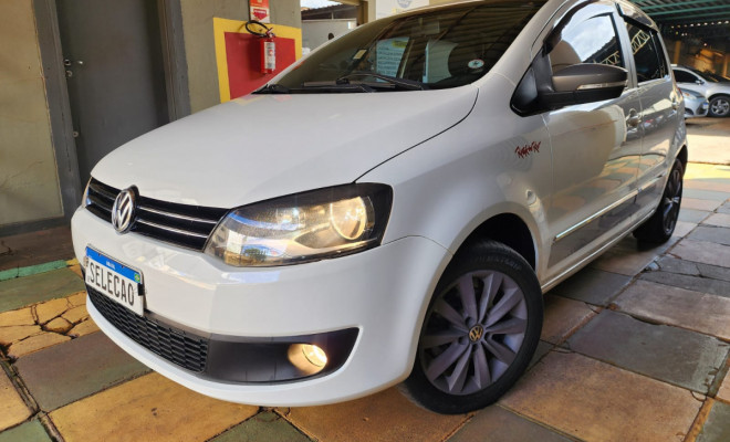 VW - VolksWagen Fox Rock in Rio 1.6 Mi Total Flex 8V 5p 2012 Flex