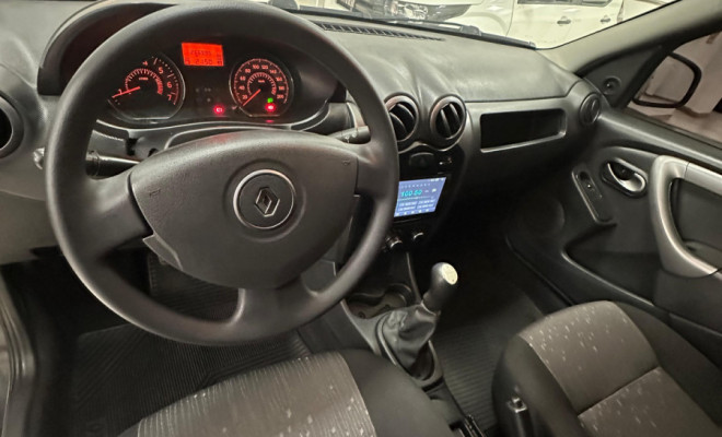 Renault LOGAN Expression Hi-Flex 1.6 8V 4p 2013 Flex-6