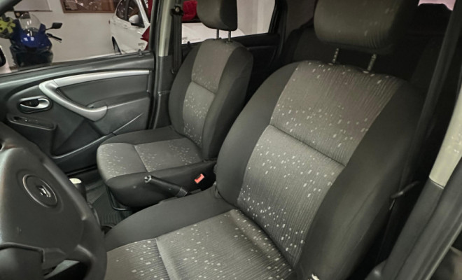 Renault LOGAN Expression Hi-Flex 1.6 8V 4p 2013 Flex-9