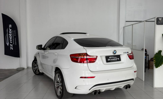 BMW X6 M 4.4 4x4 V8 32V Bi Turbo Automática 2014-8