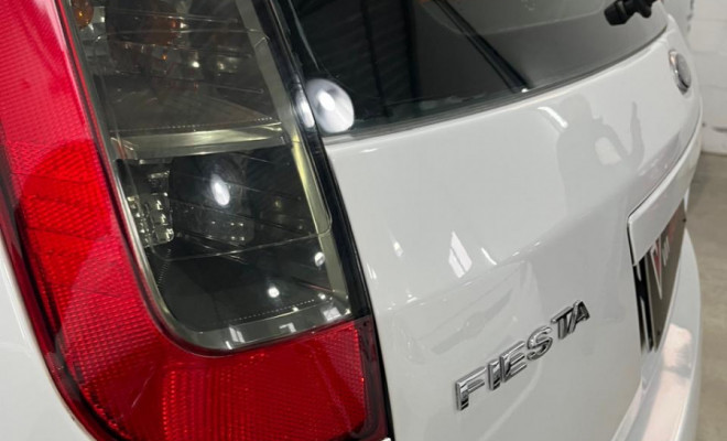 Ford Fiesta SE 1.6 8V Flex 5p 2014 Flex-1