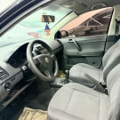 VW - VolksWagen Polo 1.6 Mi/ S.Ouro 1.6Mi 101cv 8V 5p 2004 Gasolina-5