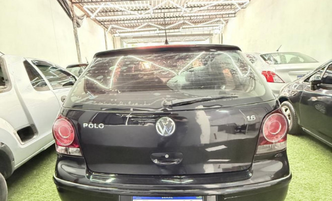 VW - VolksWagen Polo 1.6 Mi/ S.Ouro 1.6Mi 101cv 8V 5p 2004 Gasolina-2