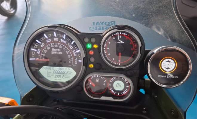Royal Enfield Himalayan 411 EFI 2023 Gasolina-5