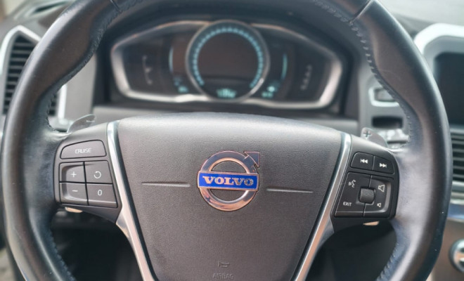 Volvo XC 60 2.0 T5  5p 2015 Gasolina-5